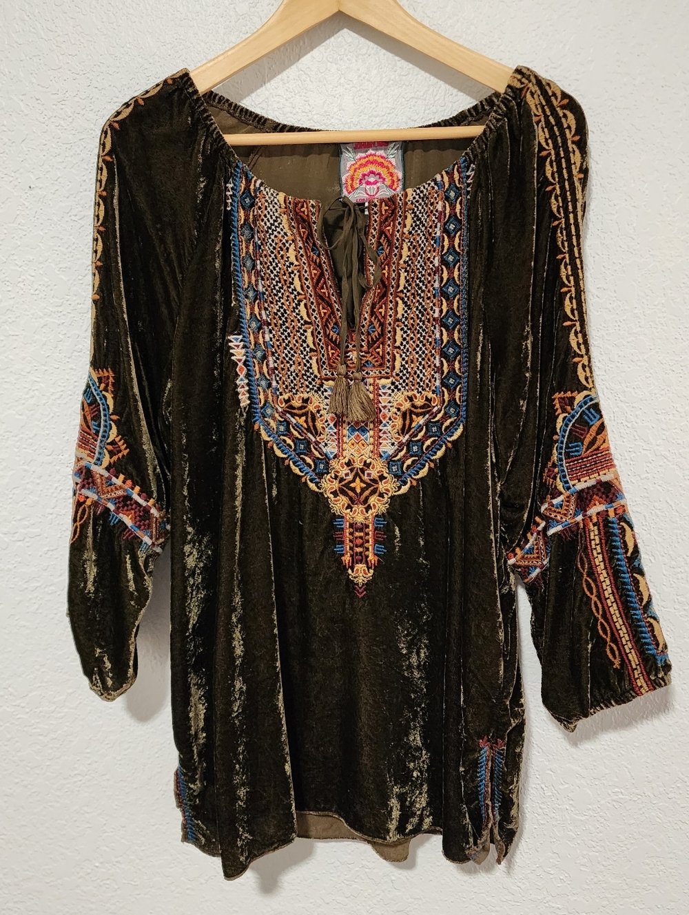 Johnny Was Brown Velvet Tunic Top Embroidered Silk/Rayon Blend Medium Boho-Chic